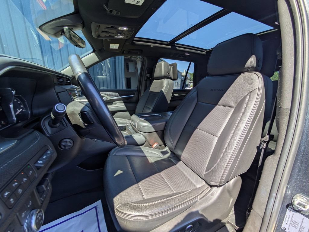 Used 2021 GMC Yukon Denali w/ Denali Ultimate Package AWD/4WD image 26
