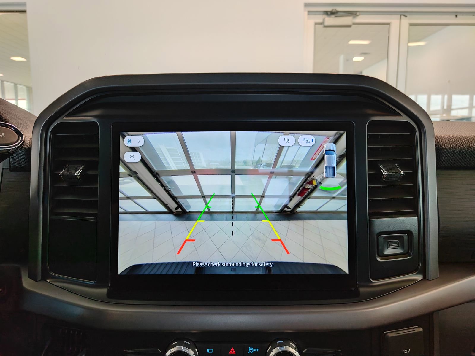 Used 2025 Ford F150 XLT w/ Equipment Group 301A Standard image 22