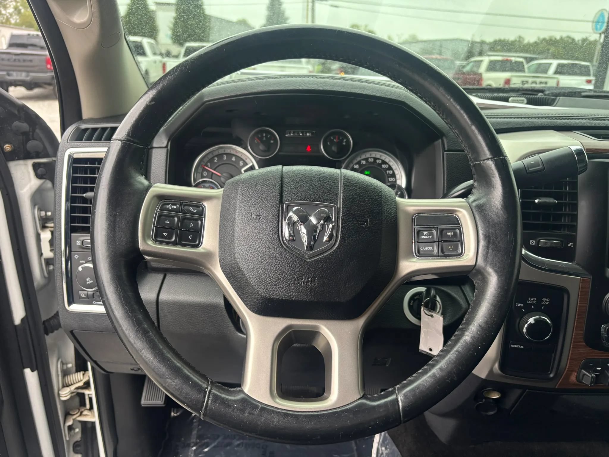Used 2016 RAM 2500 Laramie AWD/4WD image 23