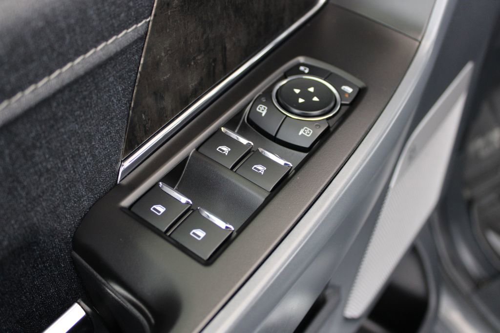 Used 2023 Ford F150 Lariat w/ FX4 Off-Road Package image 14