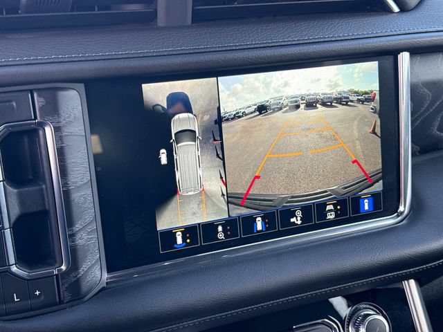 Used 2023 GMC Yukon Denali AWD/4WD image 21