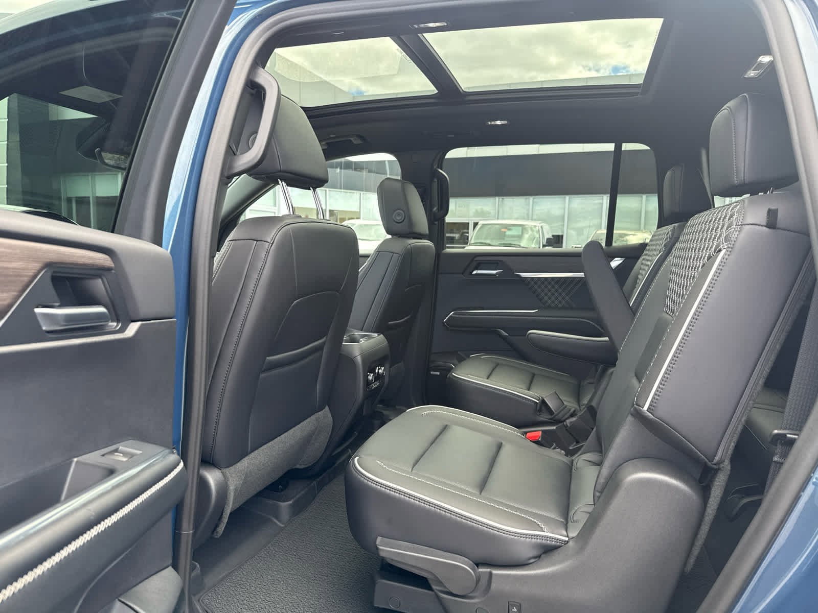 Used 2026 GMC Acadia Denali w/ Super Cruise Package AWD/4WD image 22
