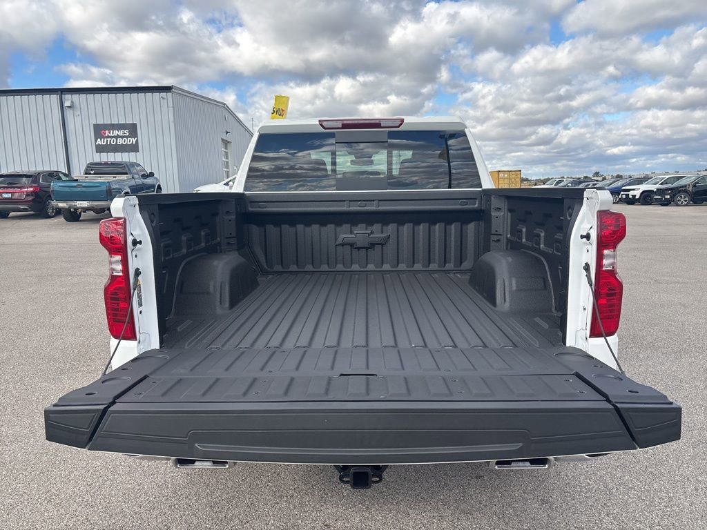 New 2026 Chevrolet Silverado 1500 LT image 17