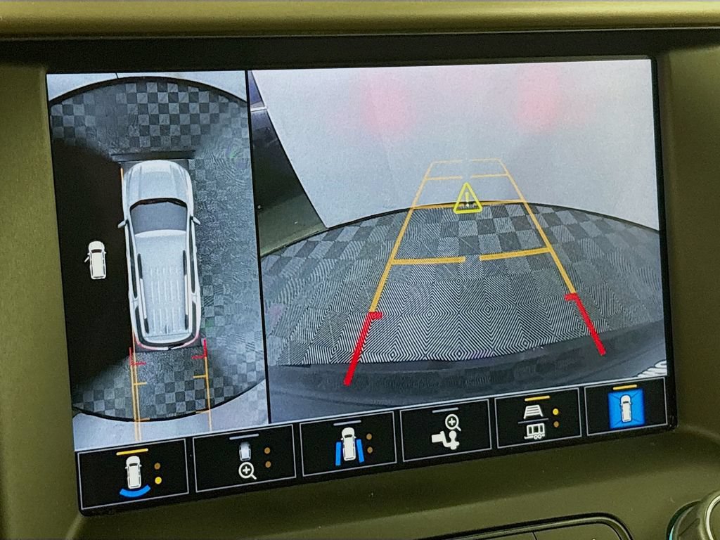 Certified 2022 GMC Acadia Denali w/ Denali Ultimate Package AWD/4WD image 18