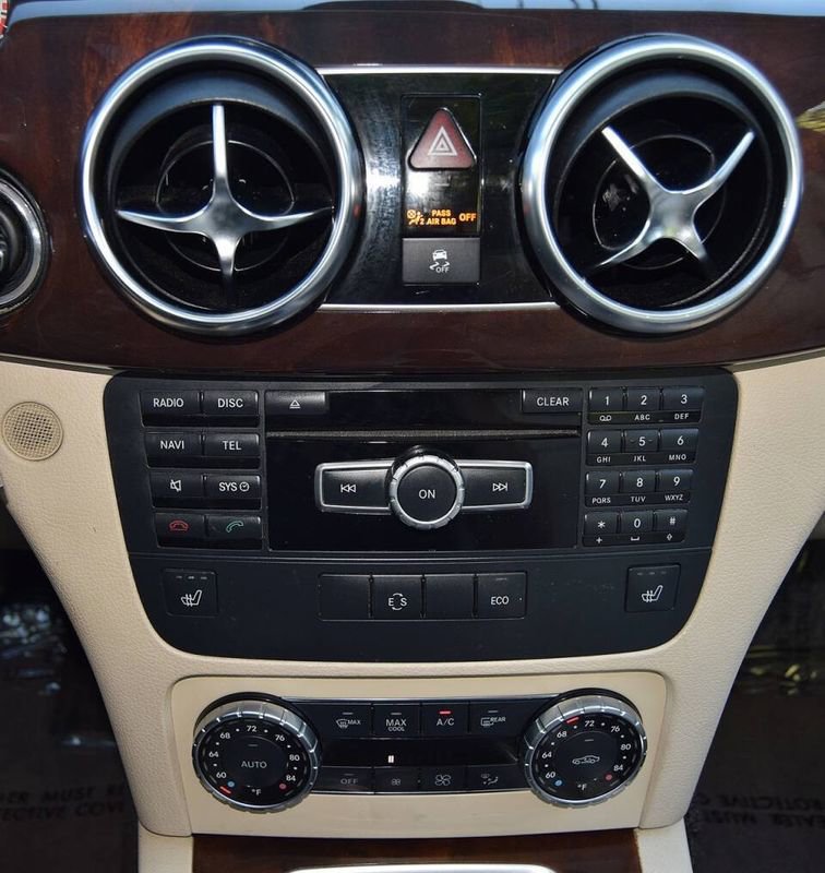 Used 2014 Mercedes-Benz GLK 350 4MATIC w/ Premium 1 Package image 36
