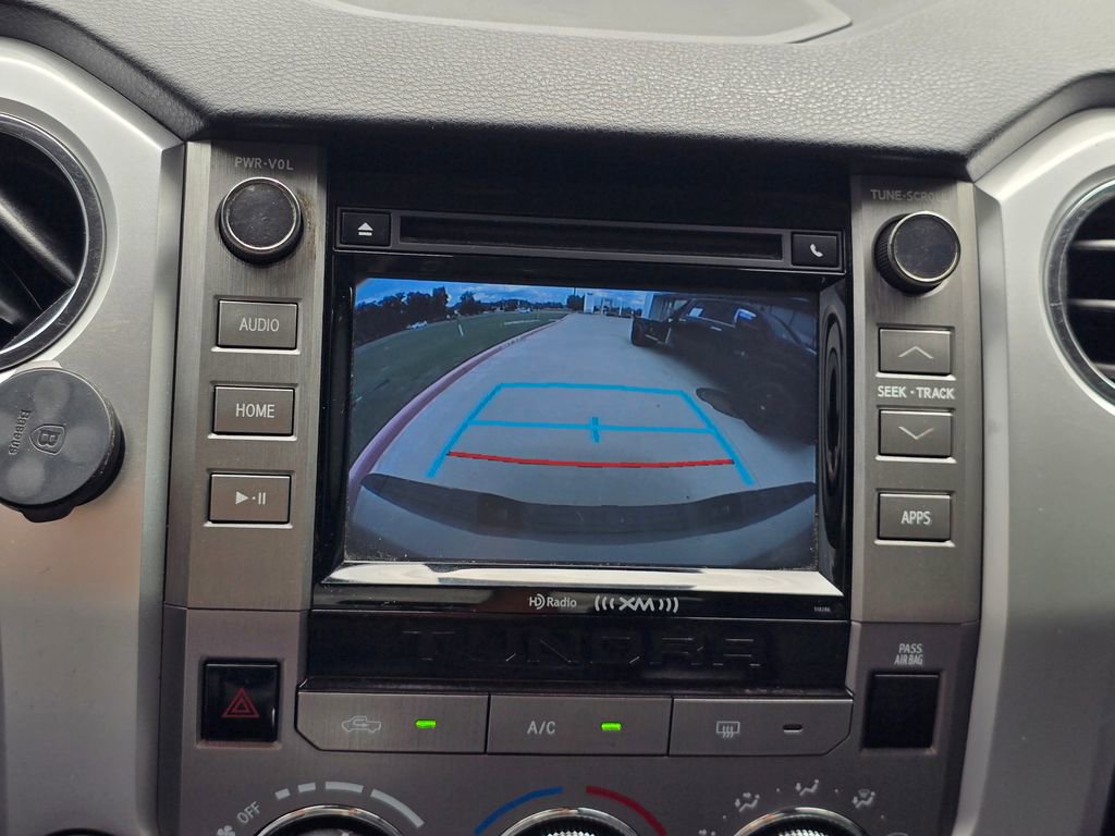 Used 2018 Toyota Tundra SR5 w/ SR5 Upgrade Package AWD/4WD image 29