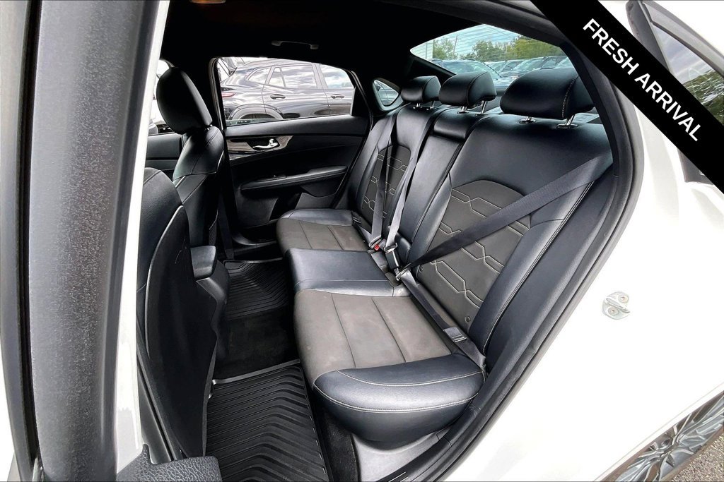 Used 2023 Kia Forte GT-Line FWD image 7