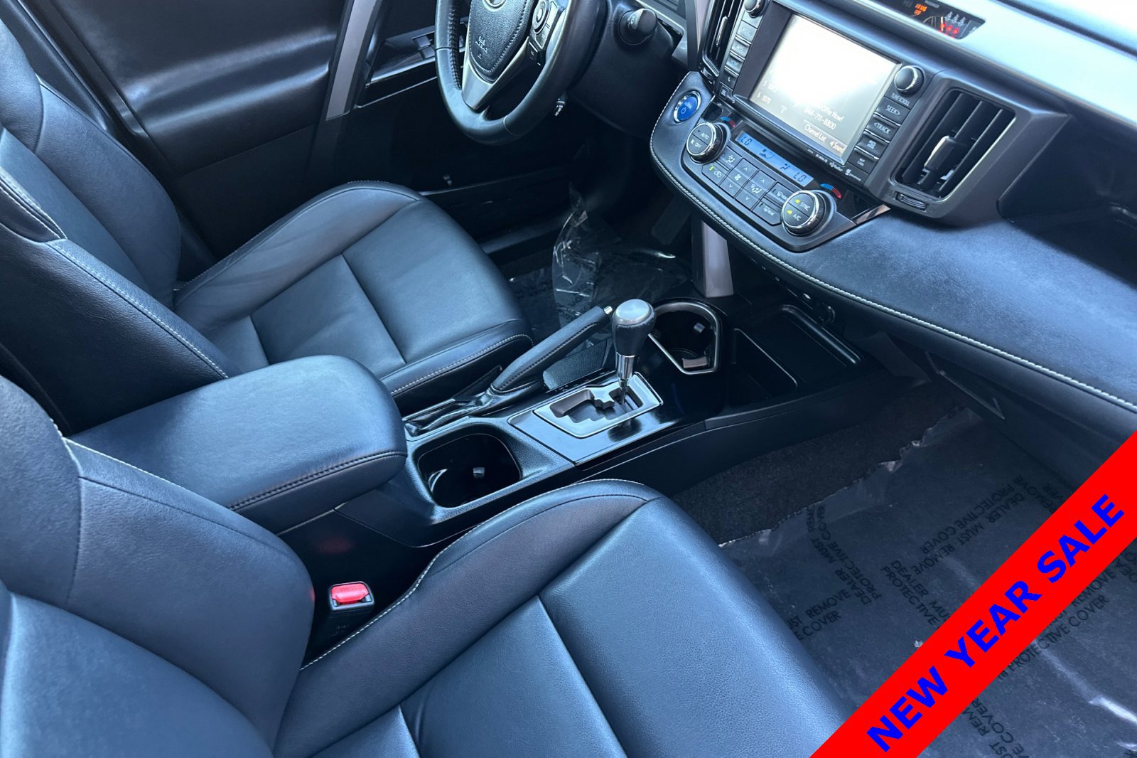 Used 2018 Toyota RAV4 Limited image 17