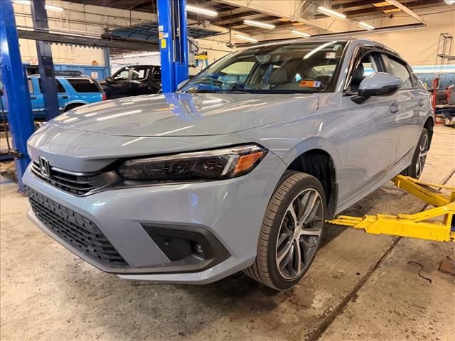 Used 2024 Honda Civic Touring image 2