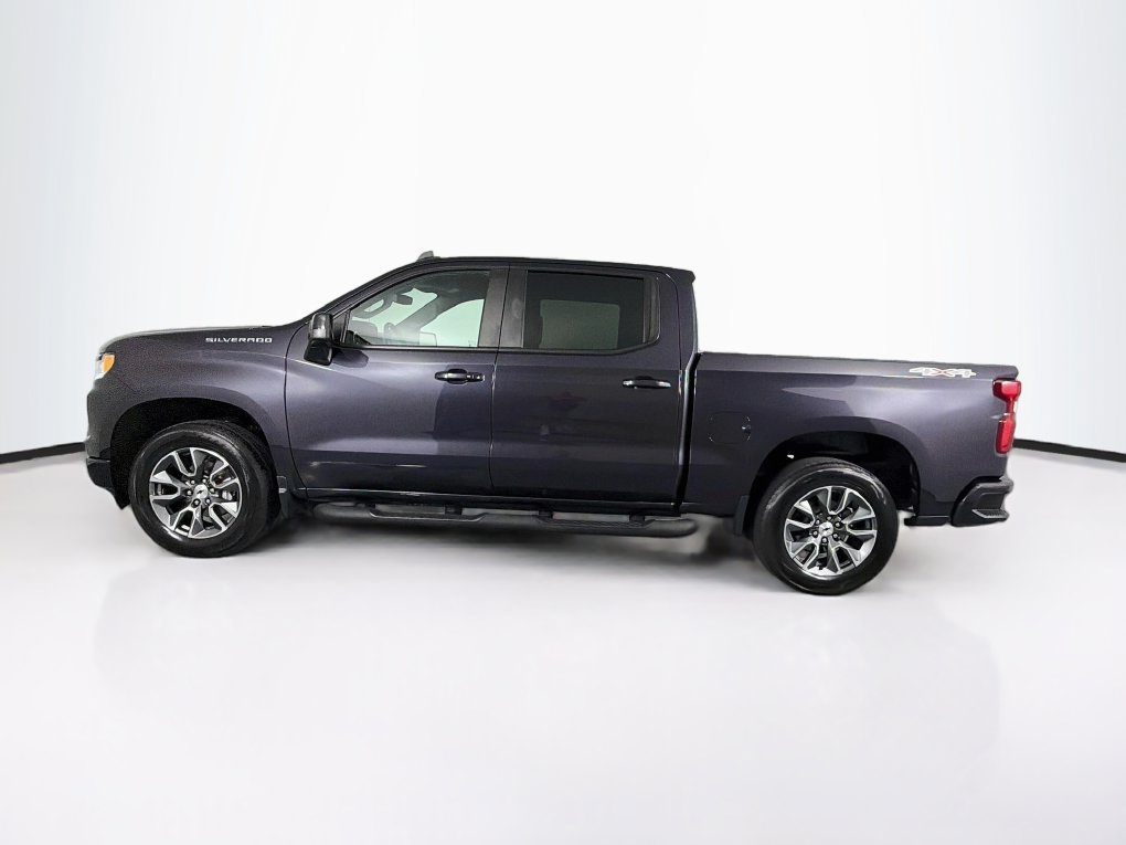 Used 2023 Chevrolet Silverado 1500 RST AWD/4WD image 6