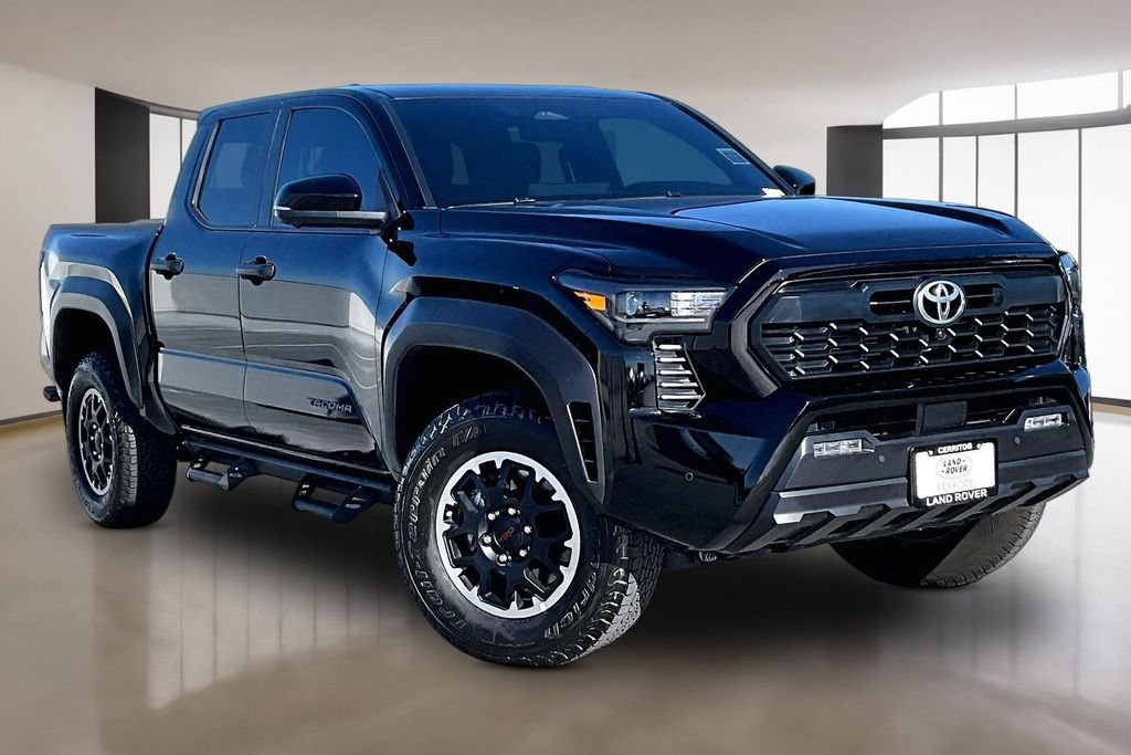 Used 2024 Toyota Tacoma TRD Off-Road w/ TRD Off Road Premium Package AWD/4WD image 3