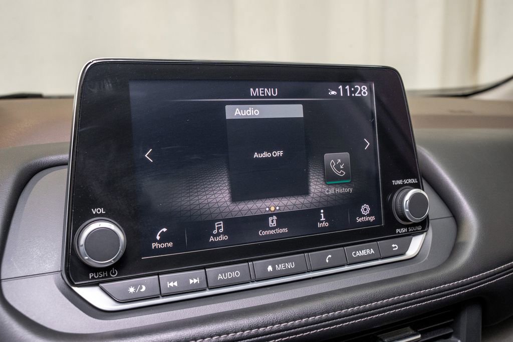 Used 2023 Nissan Rogue SV image 12