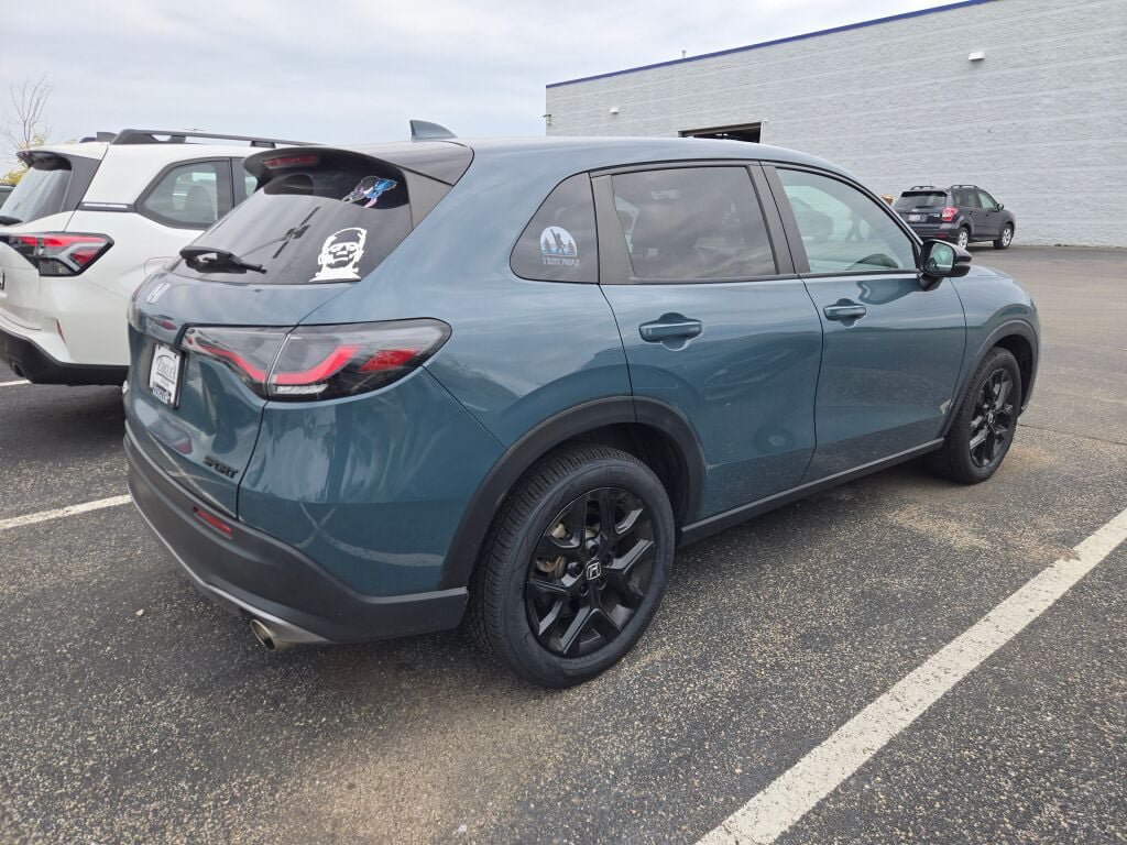 Used 2023 Honda HR-V Sport image 4