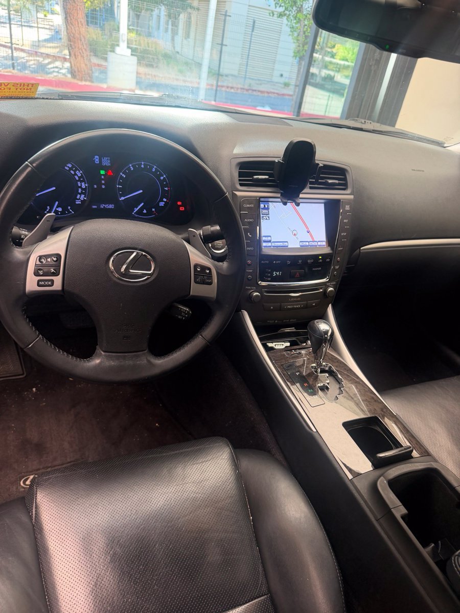 Used 2014 Lexus IS 250C w/ Navigation System Package RWD image 8