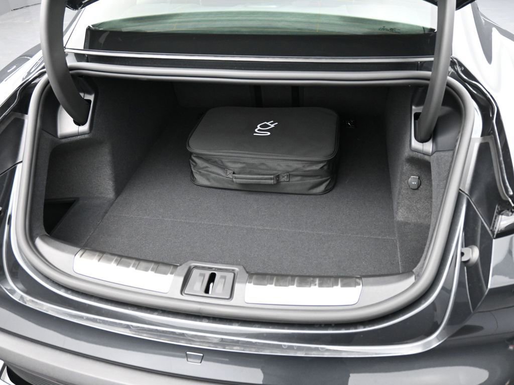 New 2026 Porsche Taycan GTS image 34