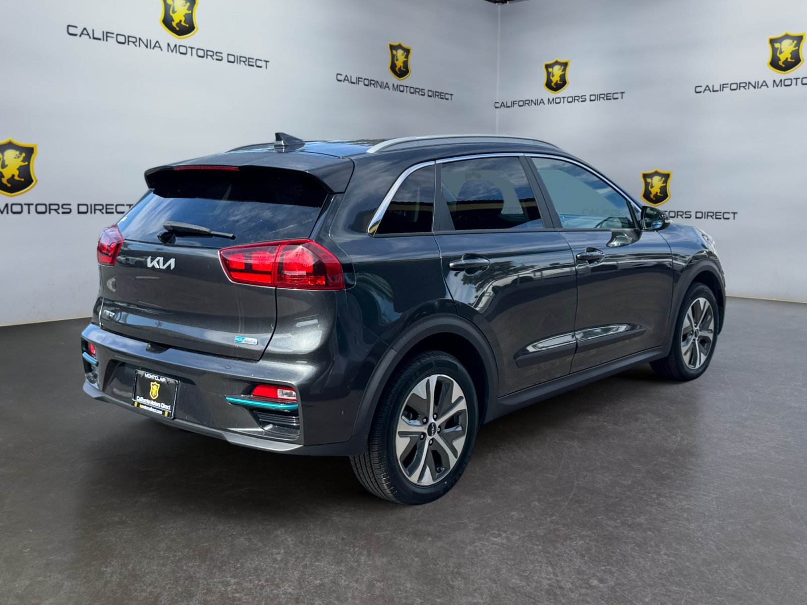 Used 2022 Kia Niro EX FWD image 5