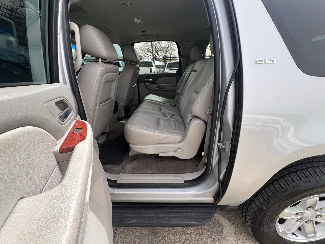 Used 2013 GMC Yukon XL SLT RWD image 28