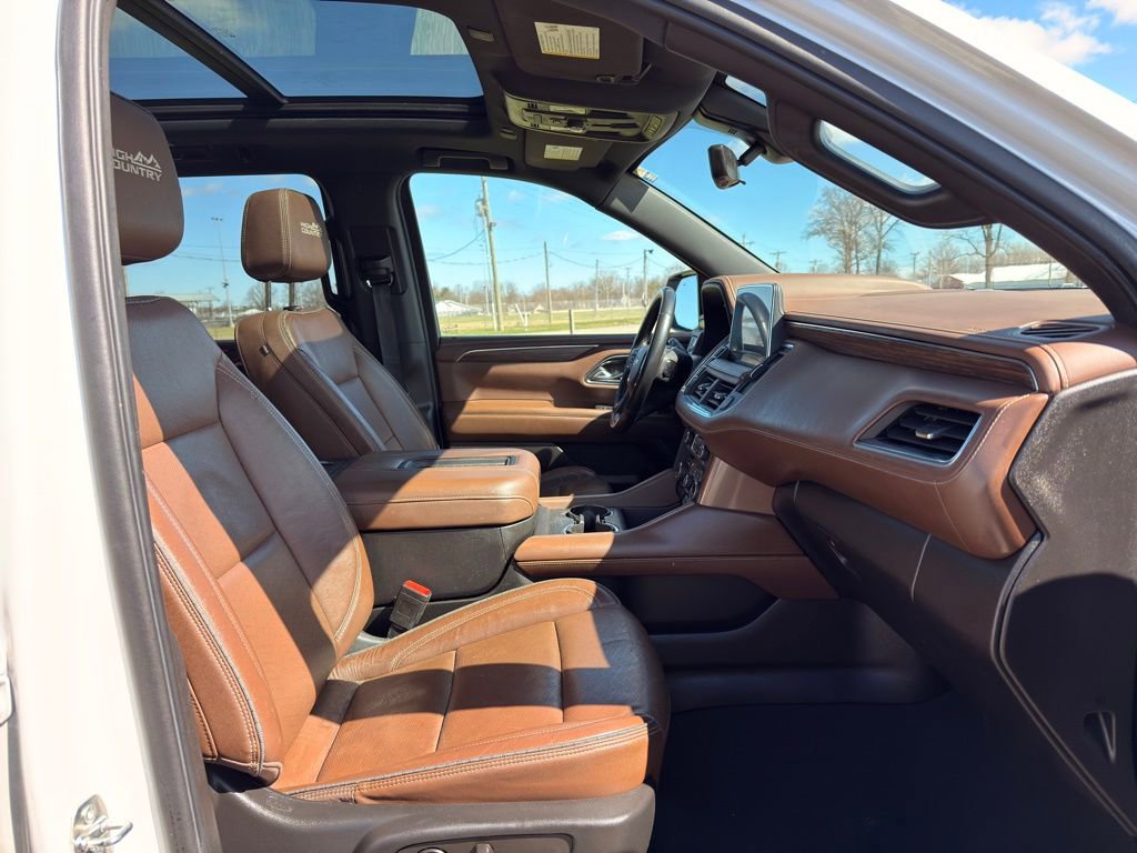 Used 2022 Chevrolet Suburban High Country w/ LPO, Illumination Package image 36