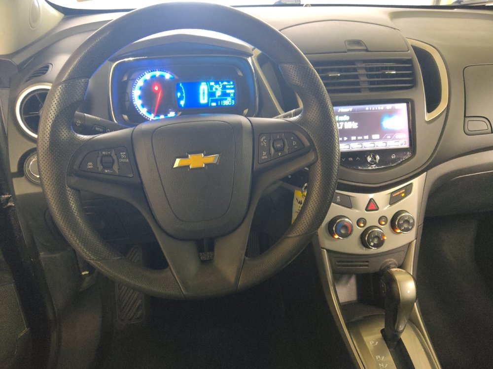 Used 2015 Chevrolet Trax LT w/ LT Sun and Sound Package FWD image 22