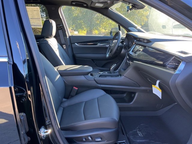 New 2025 Cadillac XT6 Premium Luxury image 36