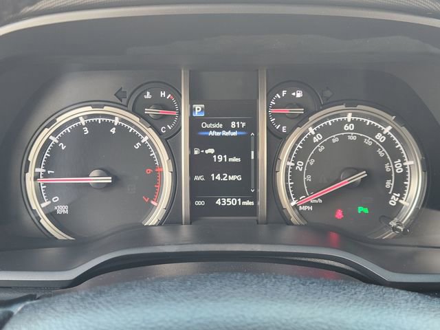 Used 2022 Toyota 4Runner Limited AWD/4WD image 11