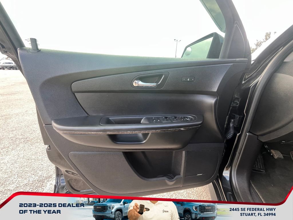 Used 2012 GMC Acadia Denali image 19