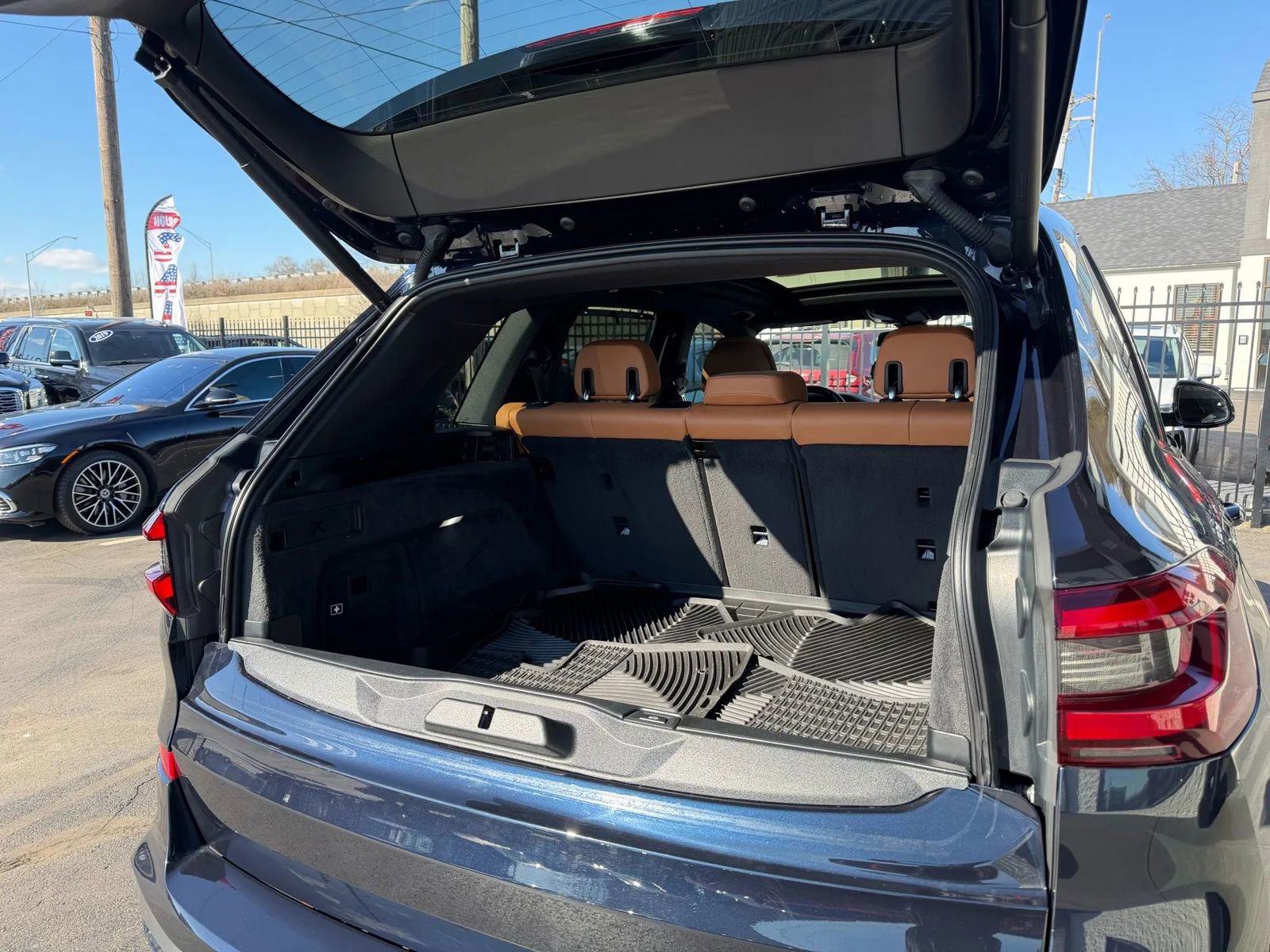 Used 2022 BMW X5 M50i w/ Executive Package AWD/4WD image 34