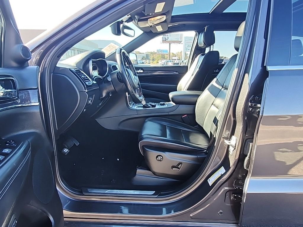 Certified 2021 Jeep Grand Cherokee Overland image 23