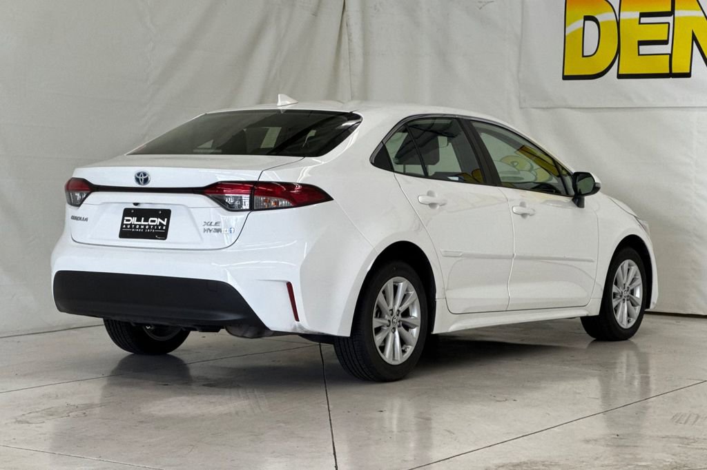 Used 2024 Toyota Corolla XLE FWD image 4