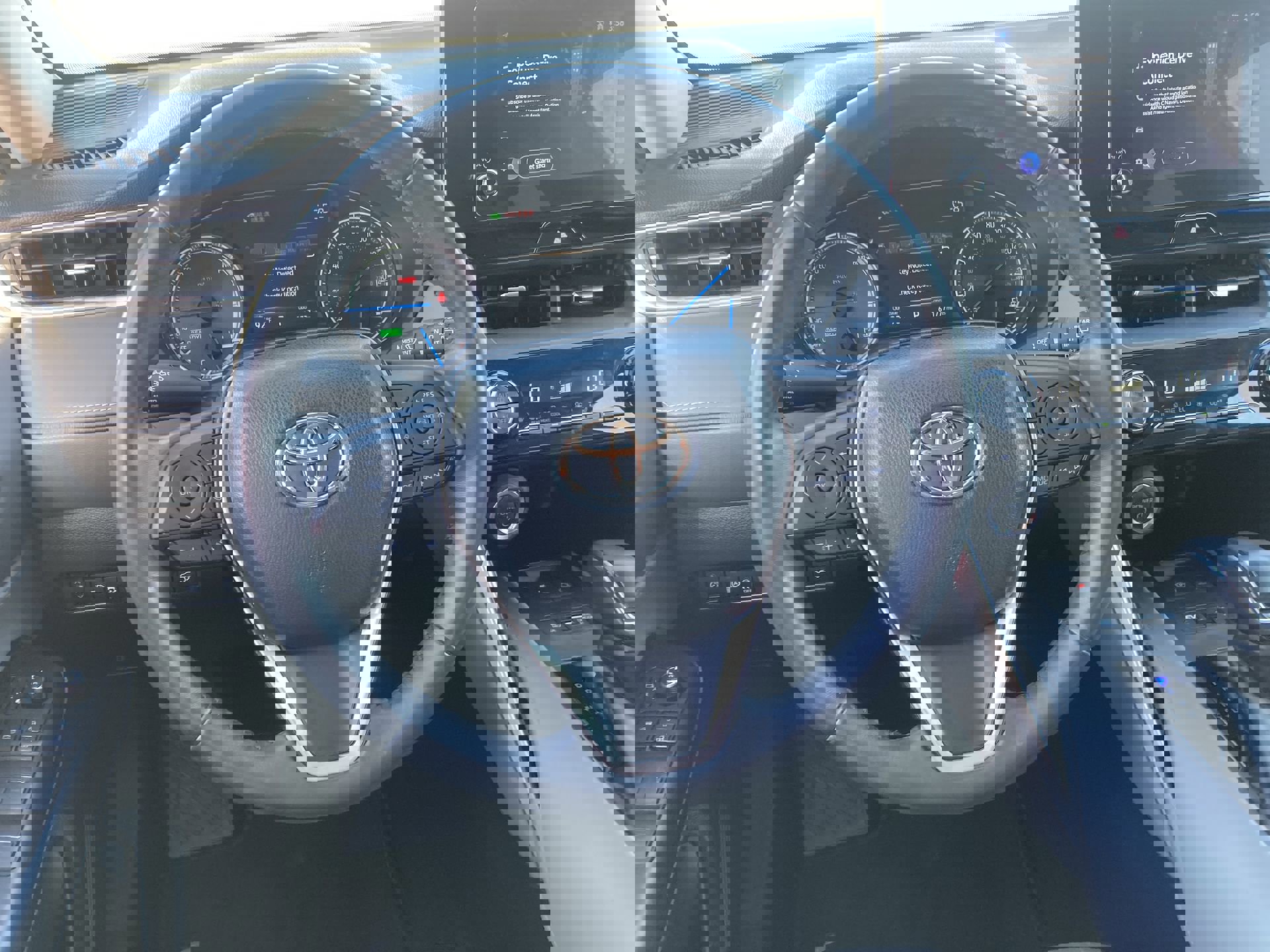 Certified 2023 Toyota Venza LE image 11