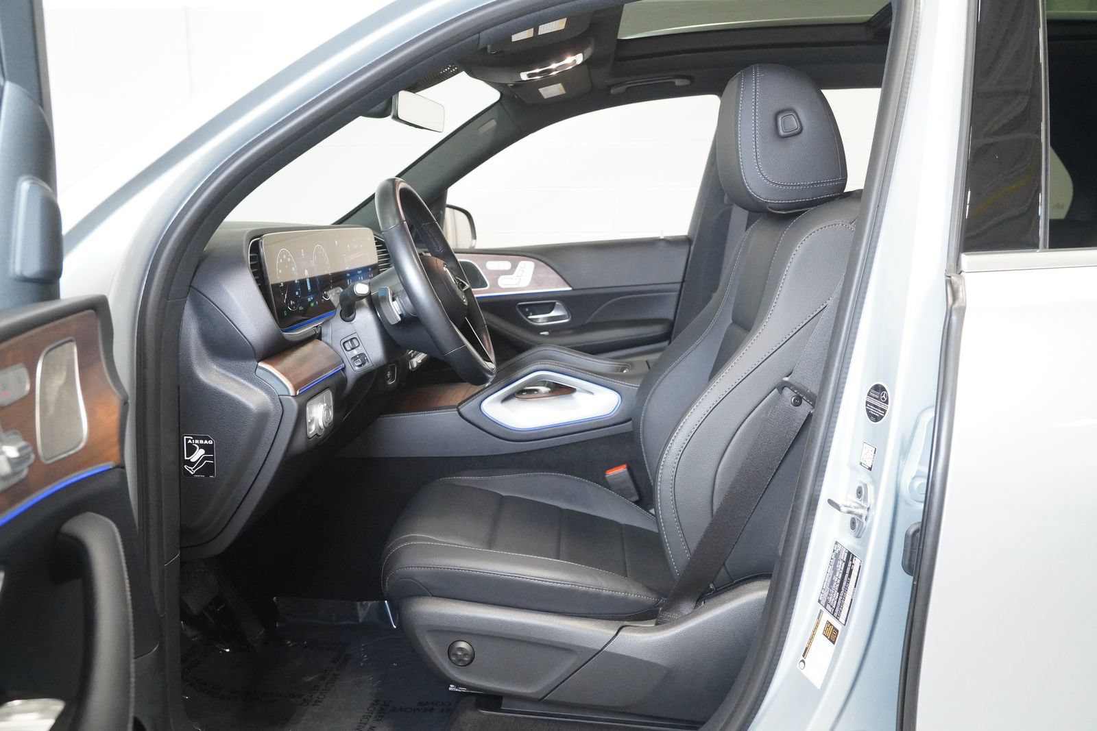 Certified 2025 Mercedes-Benz GLE 450e 4MATIC image 11
