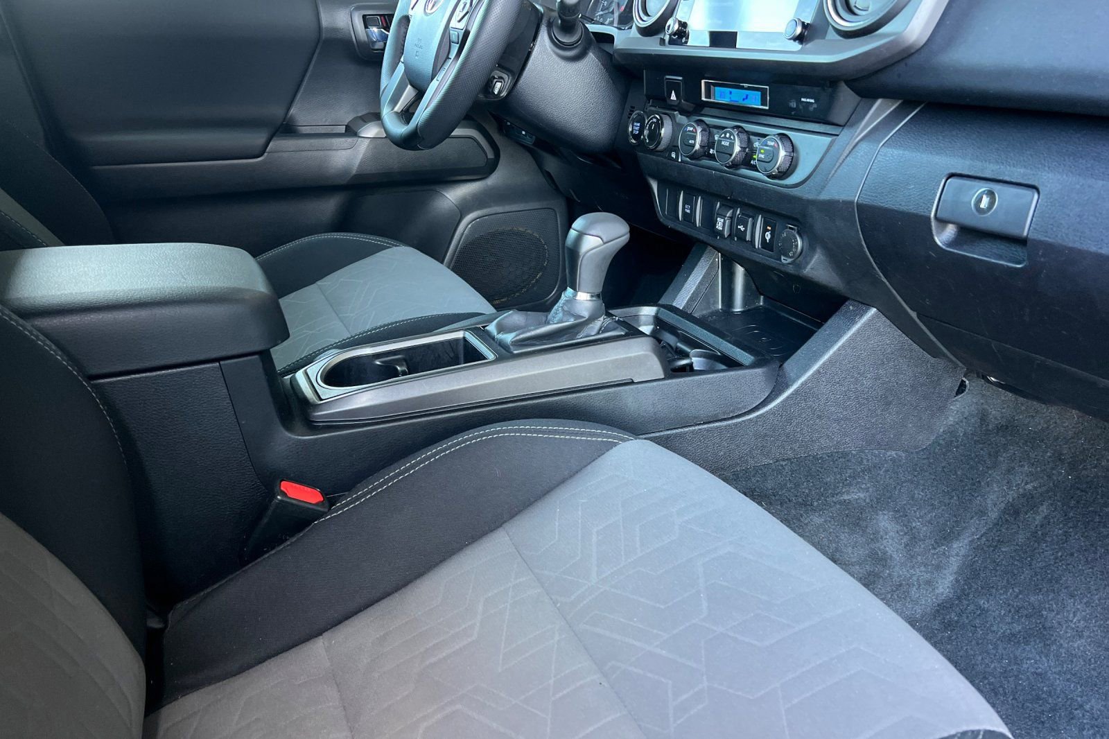 Certified 2023 Toyota Tacoma TRD Off-Road image 19