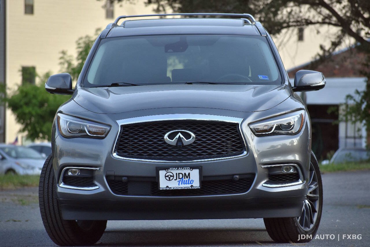 Used 2017 INFINITI QX60 Luxe w/ Deluxe Technology Package AWD/4WD image 3