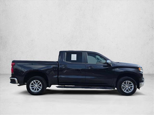 Used 2022 Chevrolet Silverado 1500 LT AWD/4WD image 4