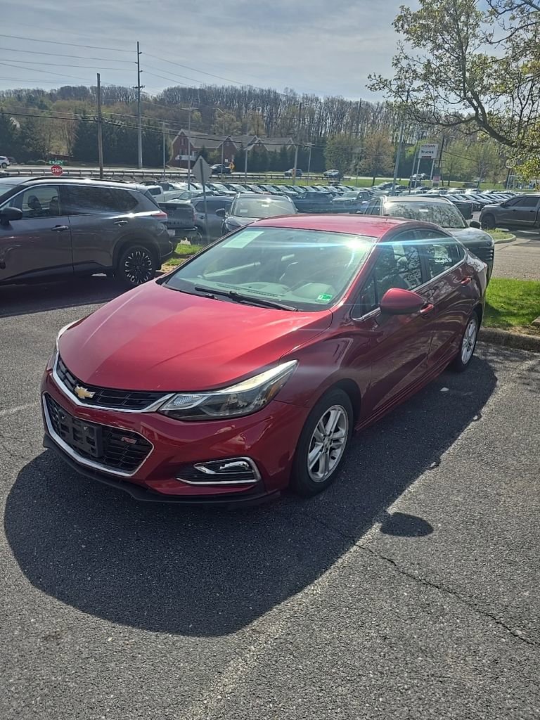 Used 2017 Chevrolet Cruze LT w/ Convenience Package image 1