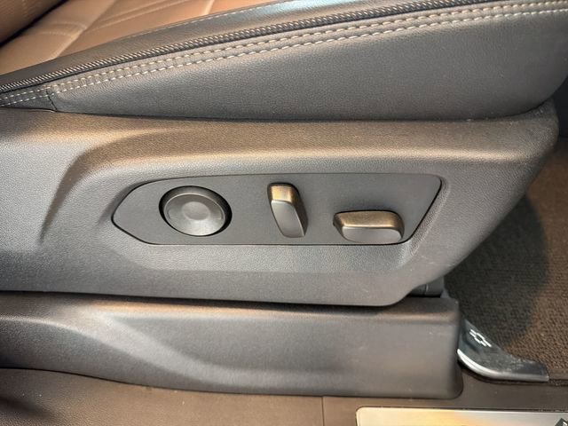 Certified 2026 Chevrolet Silverado 3500 High Country w/ High Country Premium Package AWD/4WD image 19