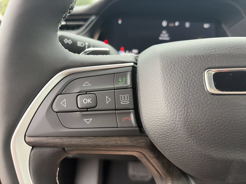 New 2026 Jeep Grand Cherokee Altitude RWD image 20
