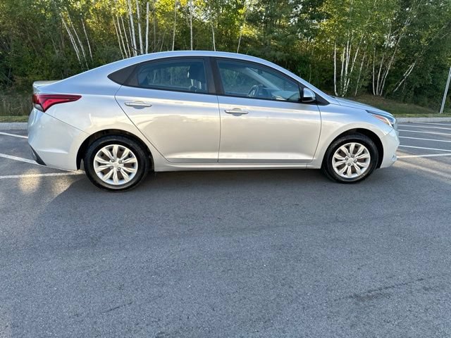 Used 2020 Hyundai Accent SE FWD image 6