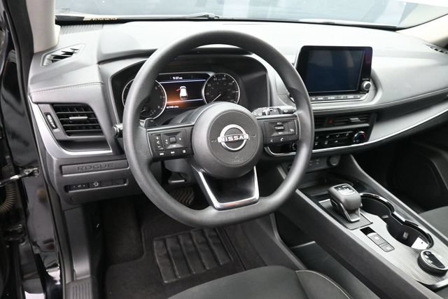 Used 2024 Nissan Rogue S AWD/4WD image 23
