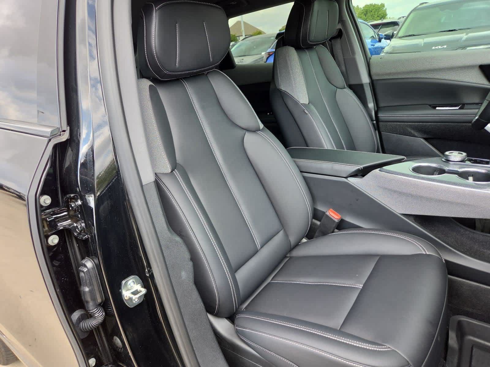 Used 2026 Cadillac Optiq Sport 1 w/ LPO, Floor Liner Package RWD image 22