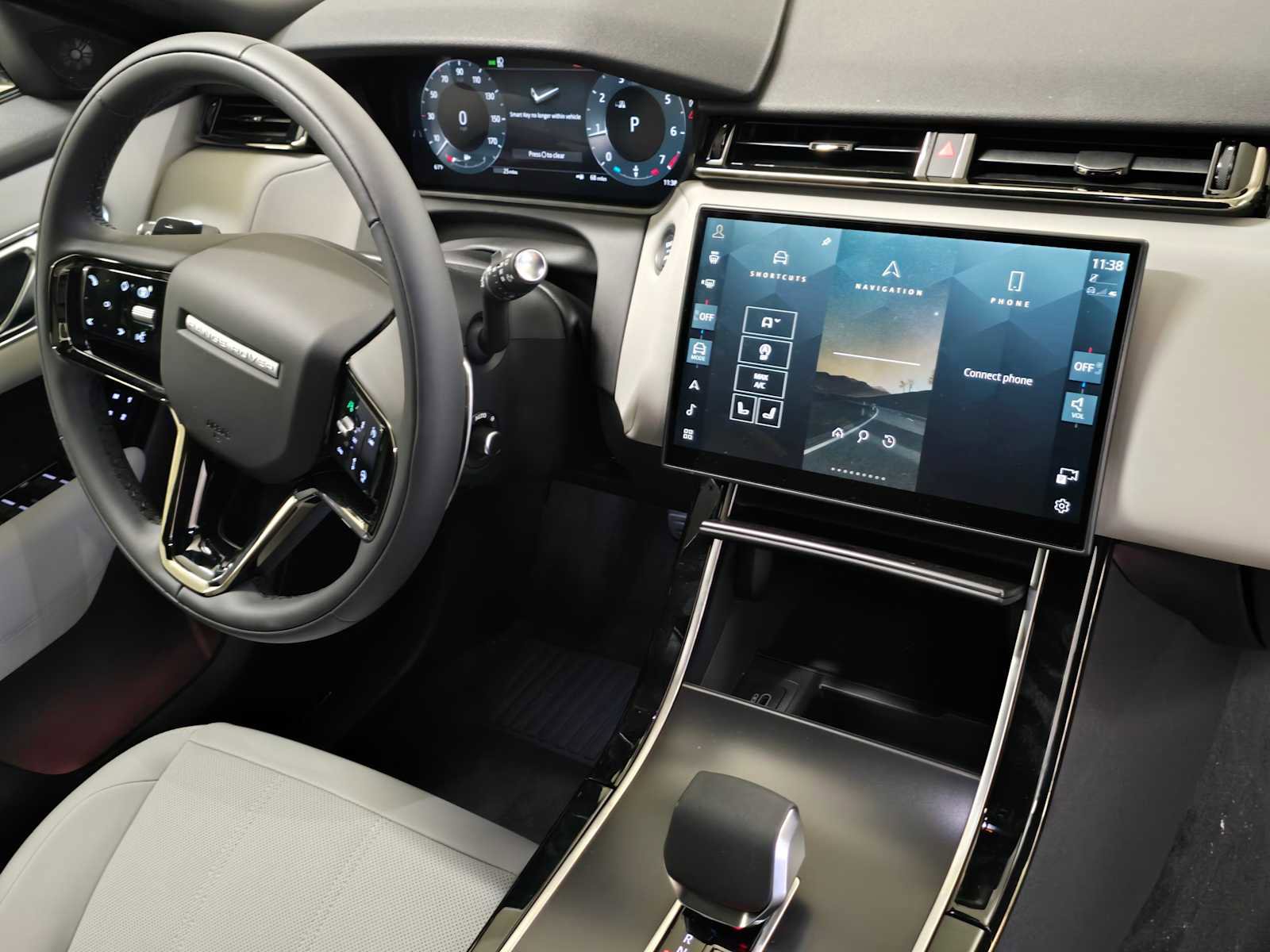 New 2026 Land Rover Range Rover Velar Dynamic SE image 10