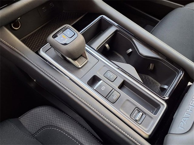 Certified 2024 Nissan Pathfinder SV image 9