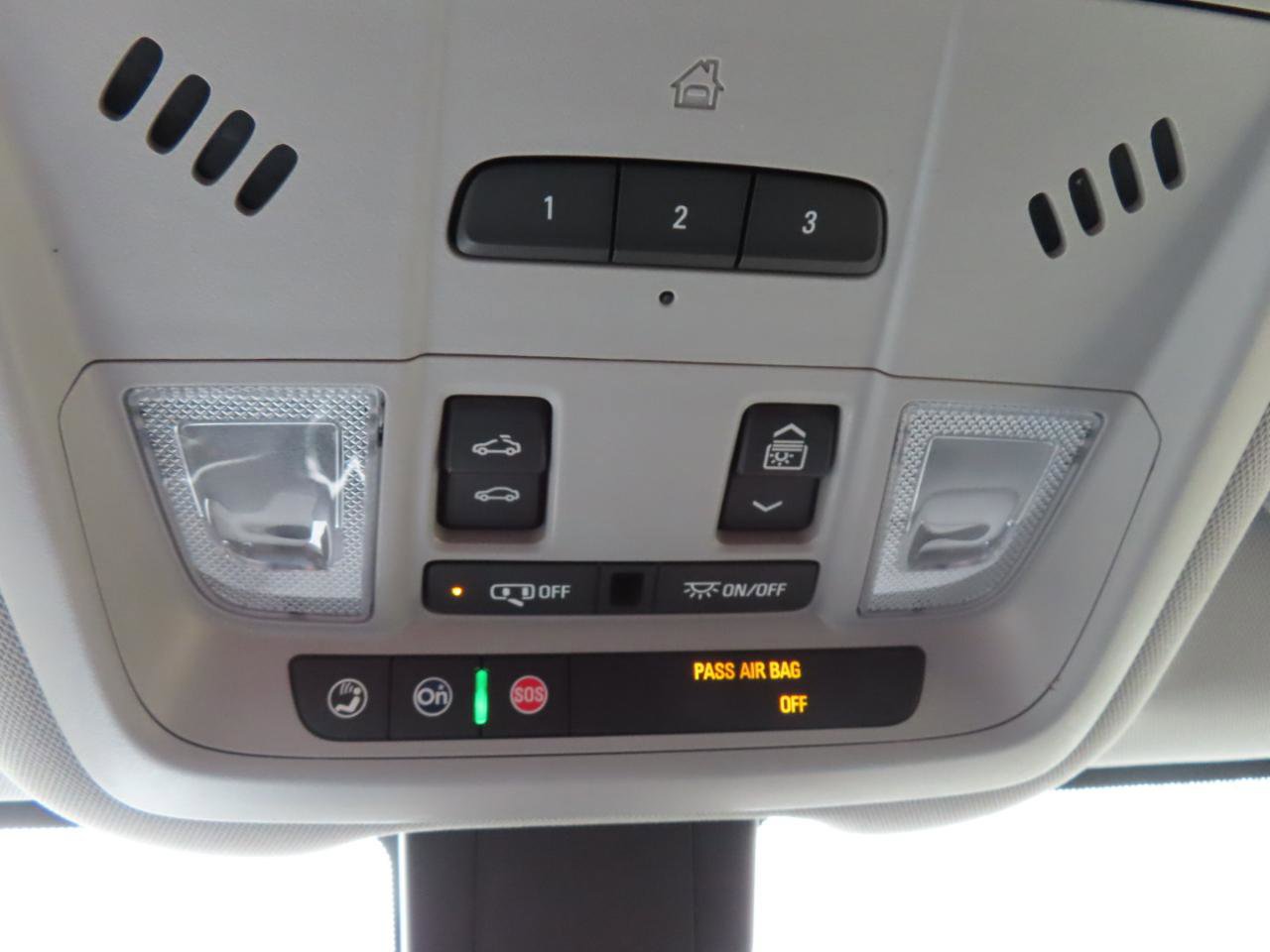 Used 2019 Chevrolet Equinox Premier image 30