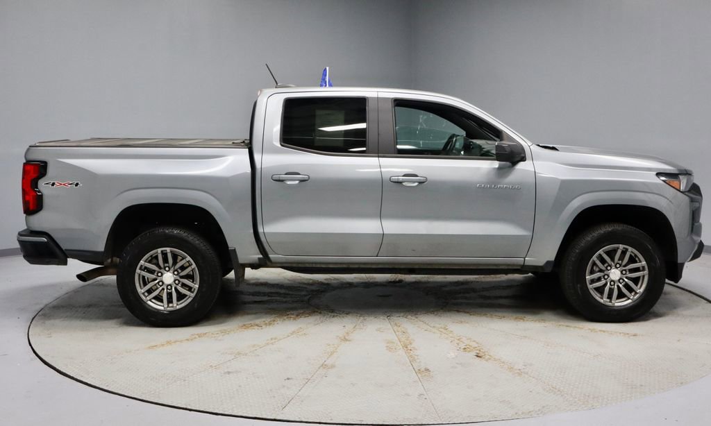 Used 2023 Chevrolet Colorado LT w/ LT Convenience Package image 6