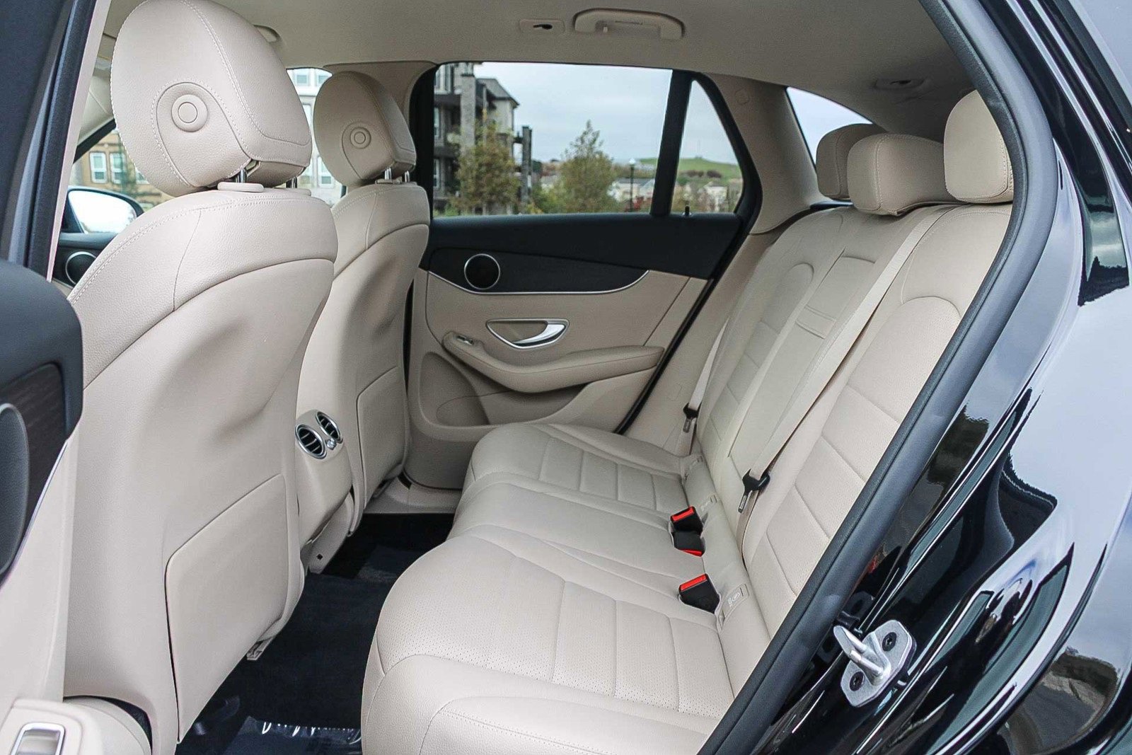 Certified 2022 Mercedes-Benz GLC 300 4MATIC image 17