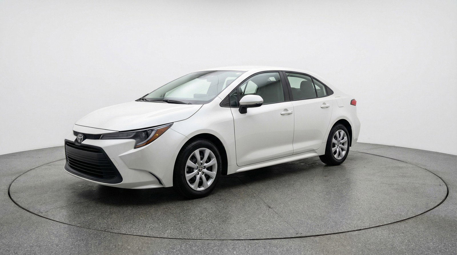 Used 2025 Toyota Corolla LE image 3
