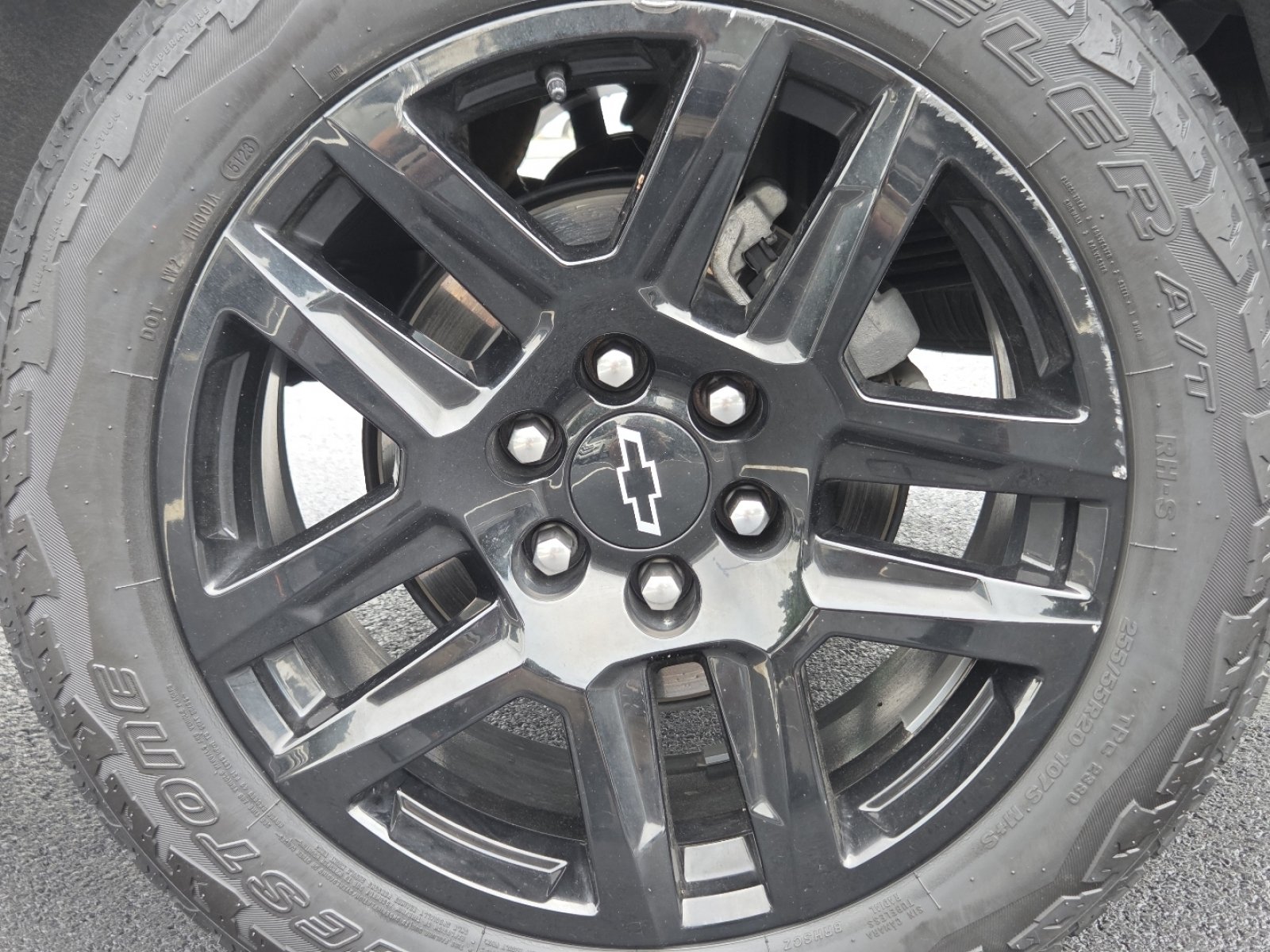 Used 2024 Chevrolet Colorado Z71 w/ Z71 Convenience Package 2 AWD/4WD image 14