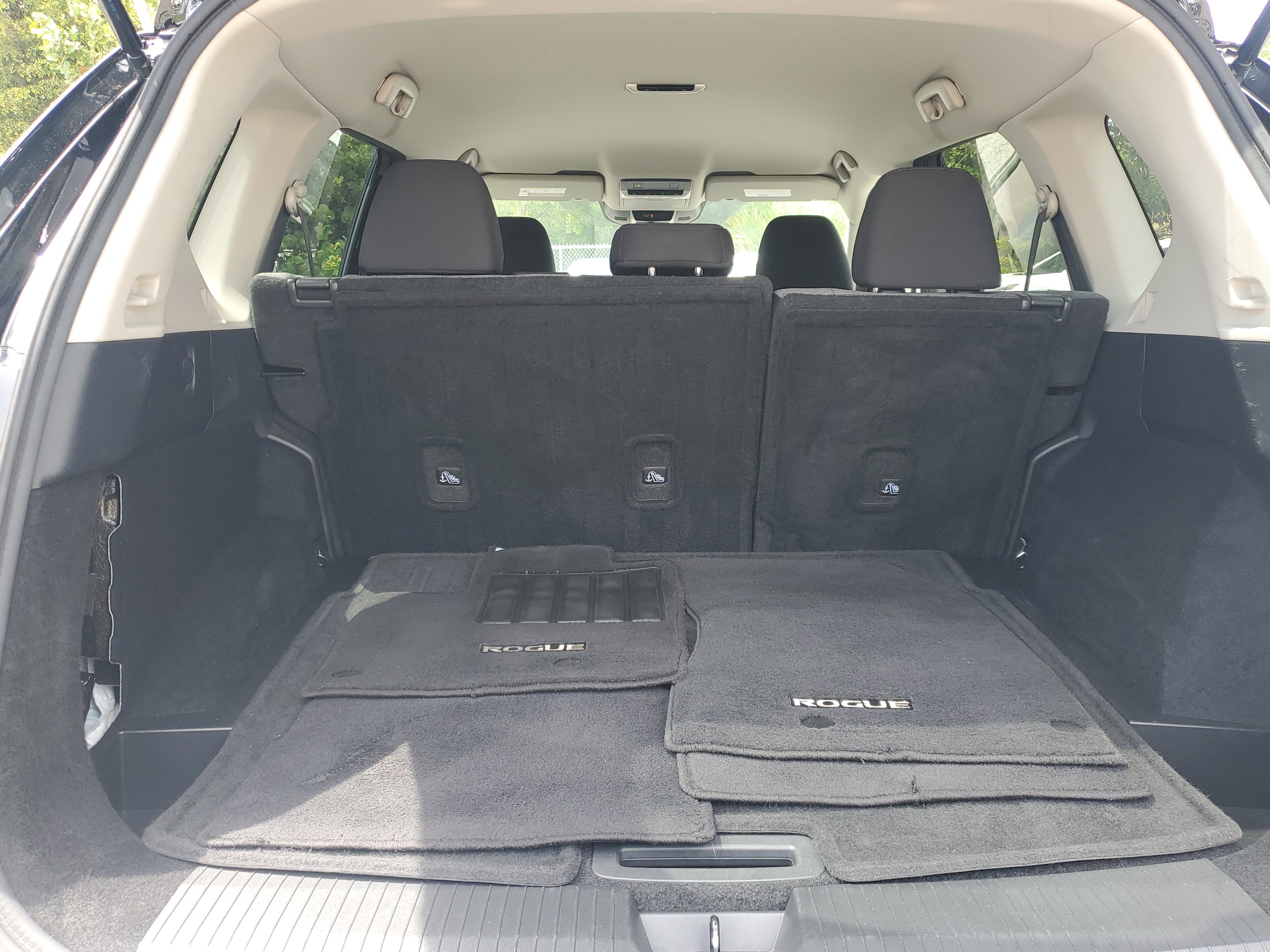 Certified 2021 Nissan Rogue SV image 14