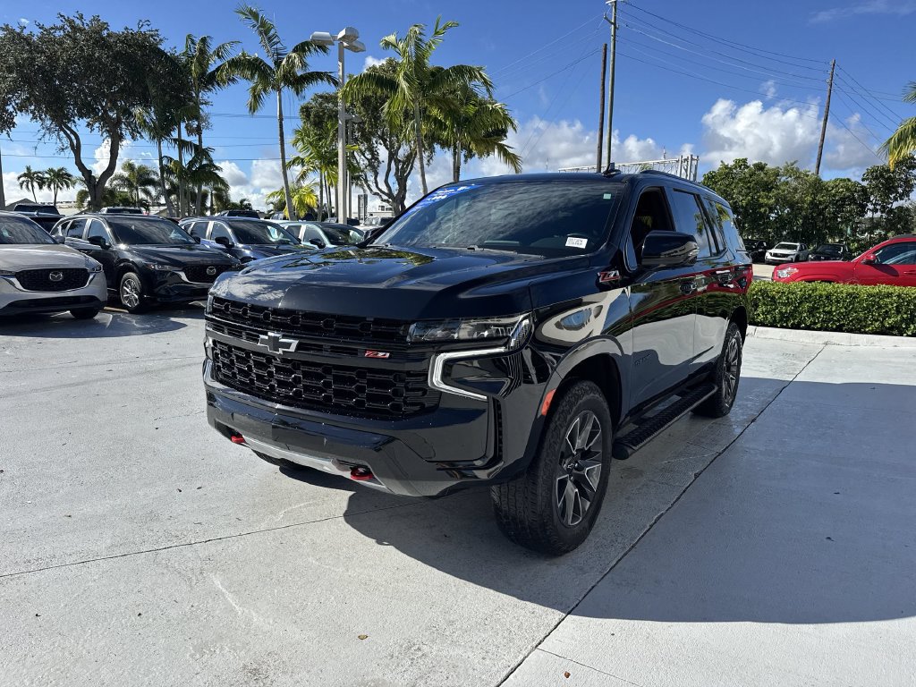 Used 2023 Chevrolet Tahoe Z71 w/ Luxury Package AWD/4WD image 9