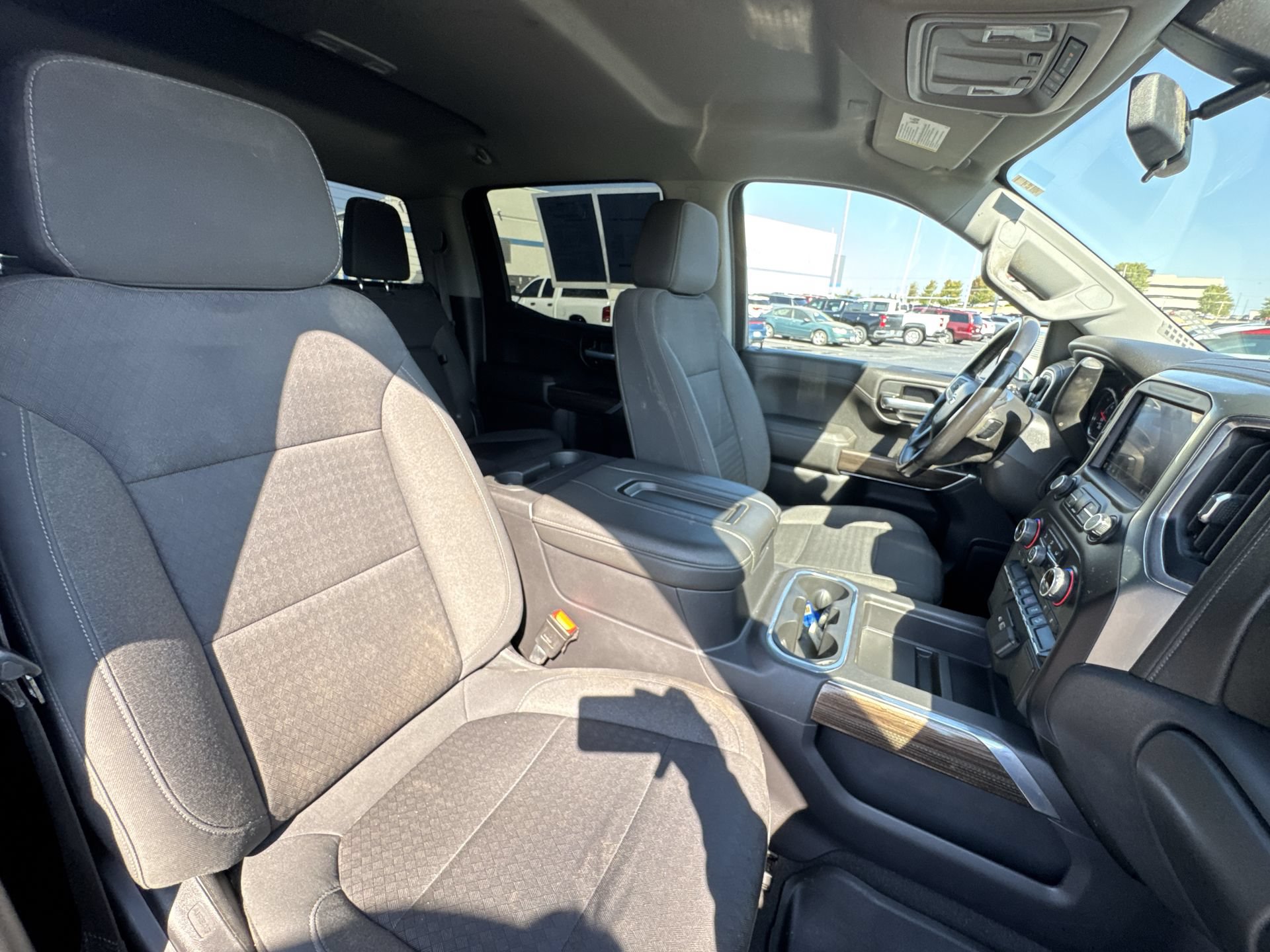 Certified 2021 Chevrolet Silverado 1500 LT Trail Boss w/ LPO, Dark Essentials Package AWD/4WD image 24